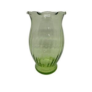 VTG Emerald Green Glass Vase Swirl Pattern Ruffled Edge 3.5x6.5 Tabletop Decor